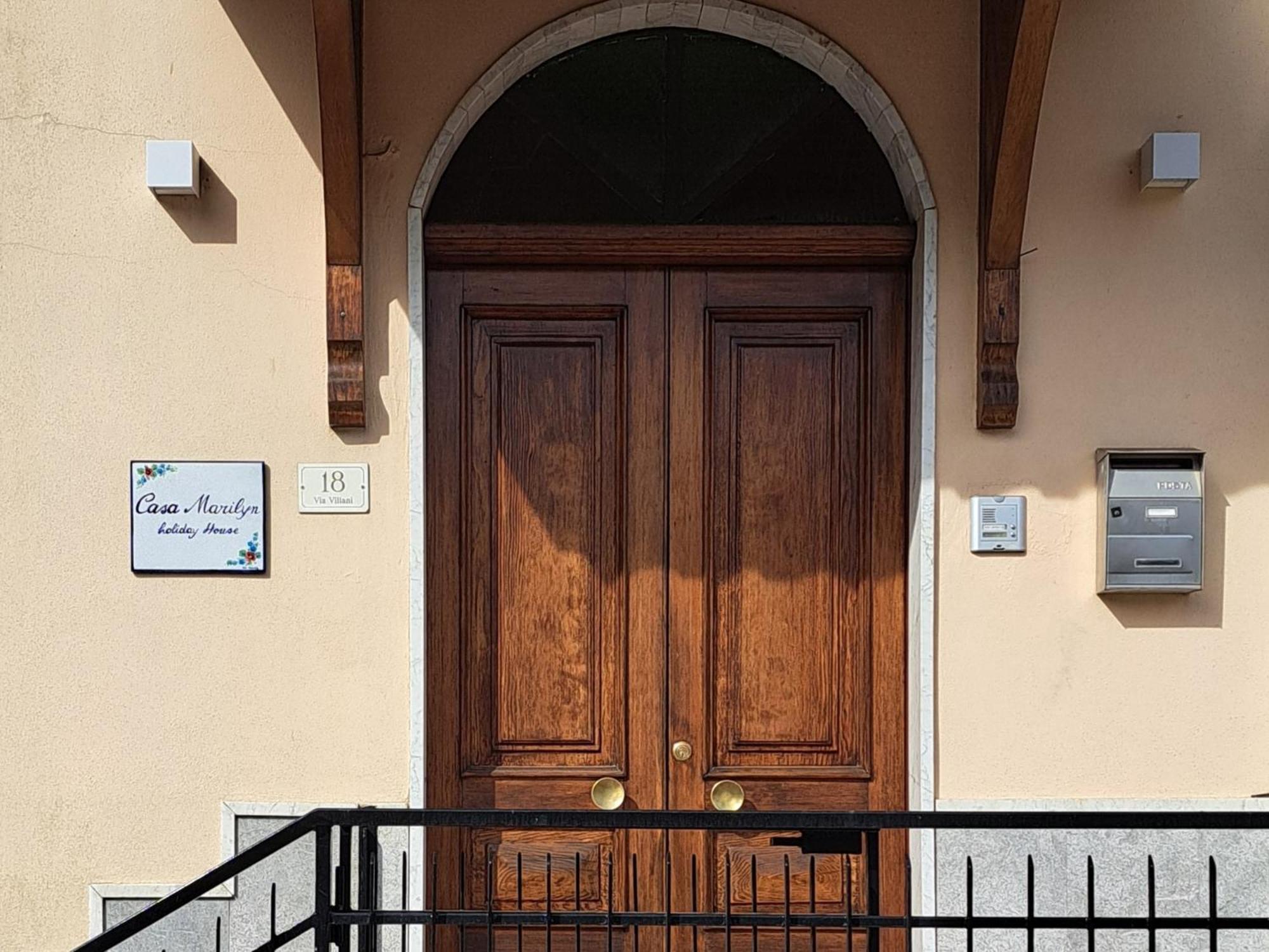 شقة Casa Marilyn أَجيرولا المظهر الخارجي الصورة